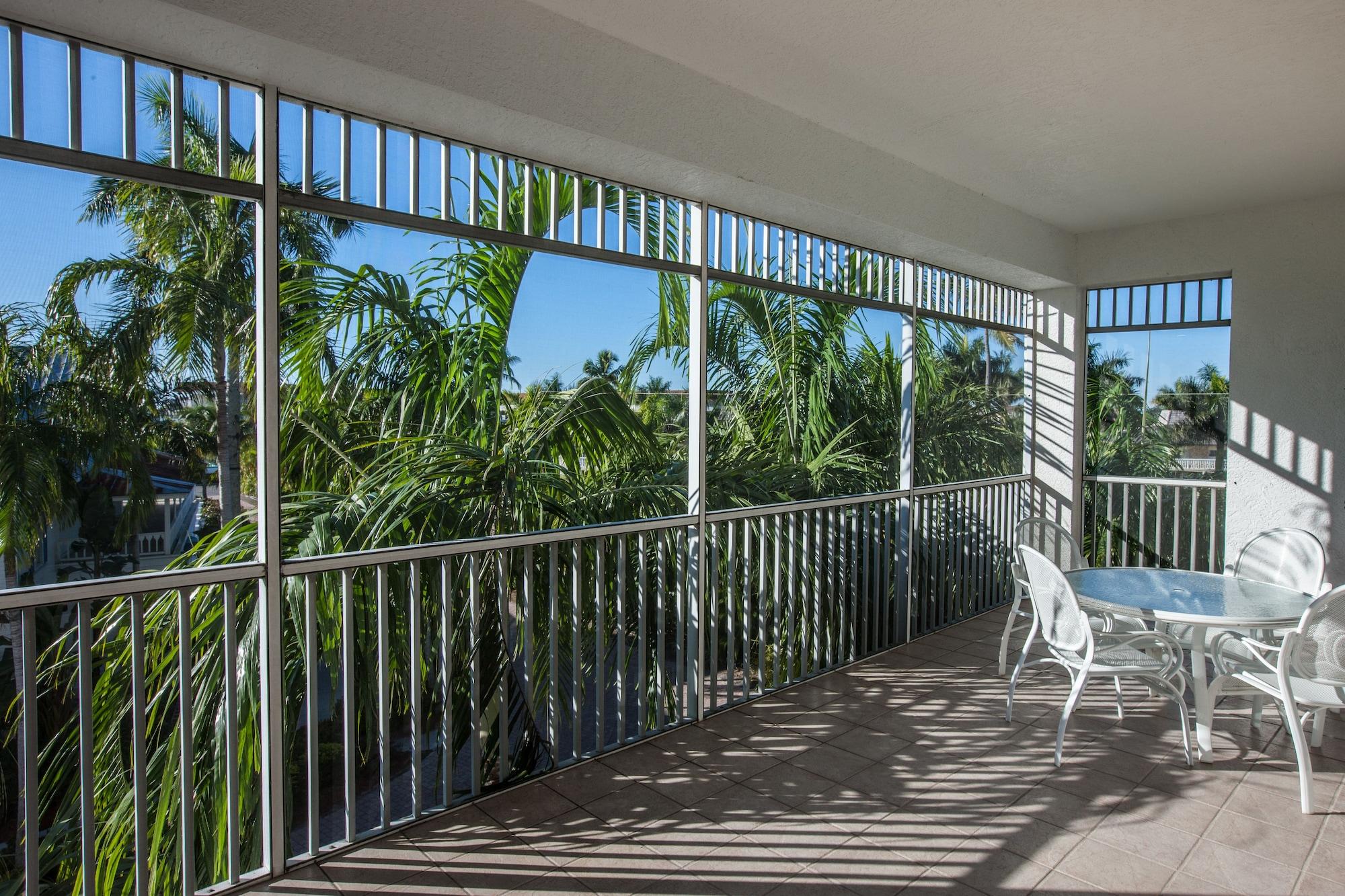 Olde Marco Island Inn And Suites Εξωτερικό φωτογραφία